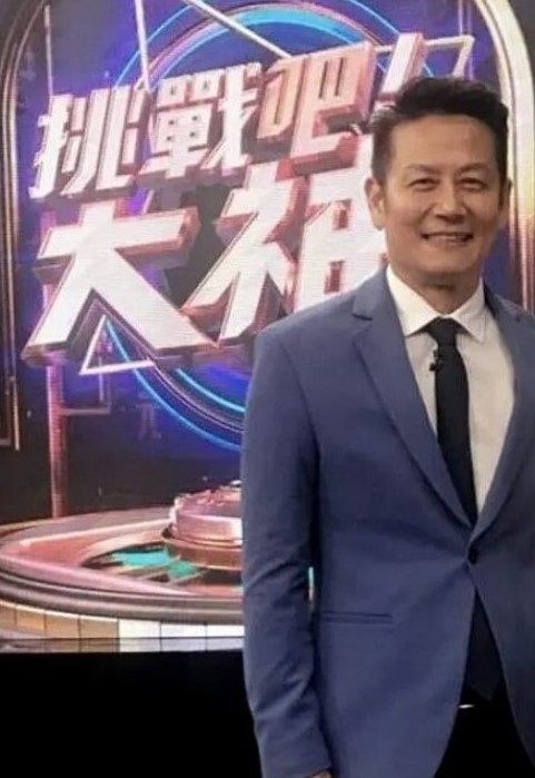 大三丫头新学期的第一堂课真实大学校园上课塞跳蛋自慰偷拍下课撒尿食堂打饭真实刺激 - 乐记影视